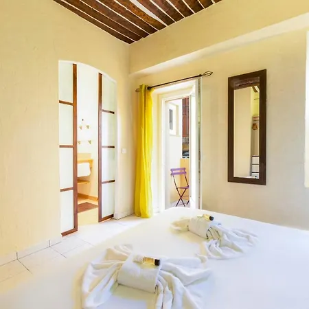 Apartment Renting Atypical One Bedroom In The Heart Of Antibes